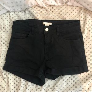 H&M black shorts